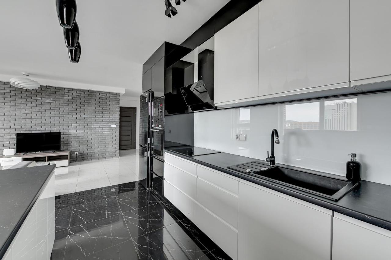 Grand Apartments - Luxury Apartment On The 11Th Floor With A View Of The Old Town Danzica Esterno foto