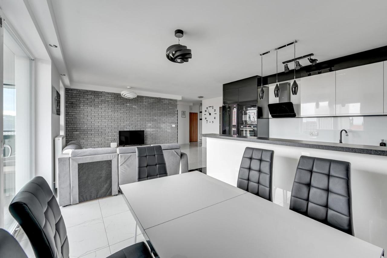 Grand Apartments - Luxury Apartment On The 11Th Floor With A View Of The Old Town Danzica Esterno foto